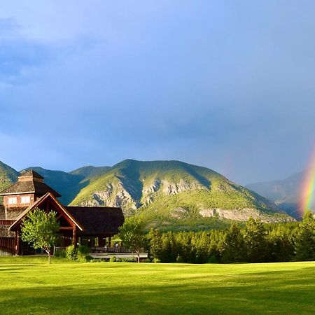 Headwaters Lodge At Eagle Ranch Resort Invermere Exterior photo