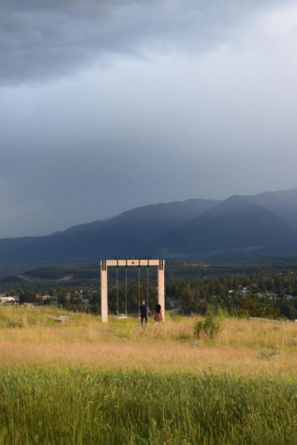 Headwaters Lodge At Eagle Ranch Resort Invermere Exterior photo